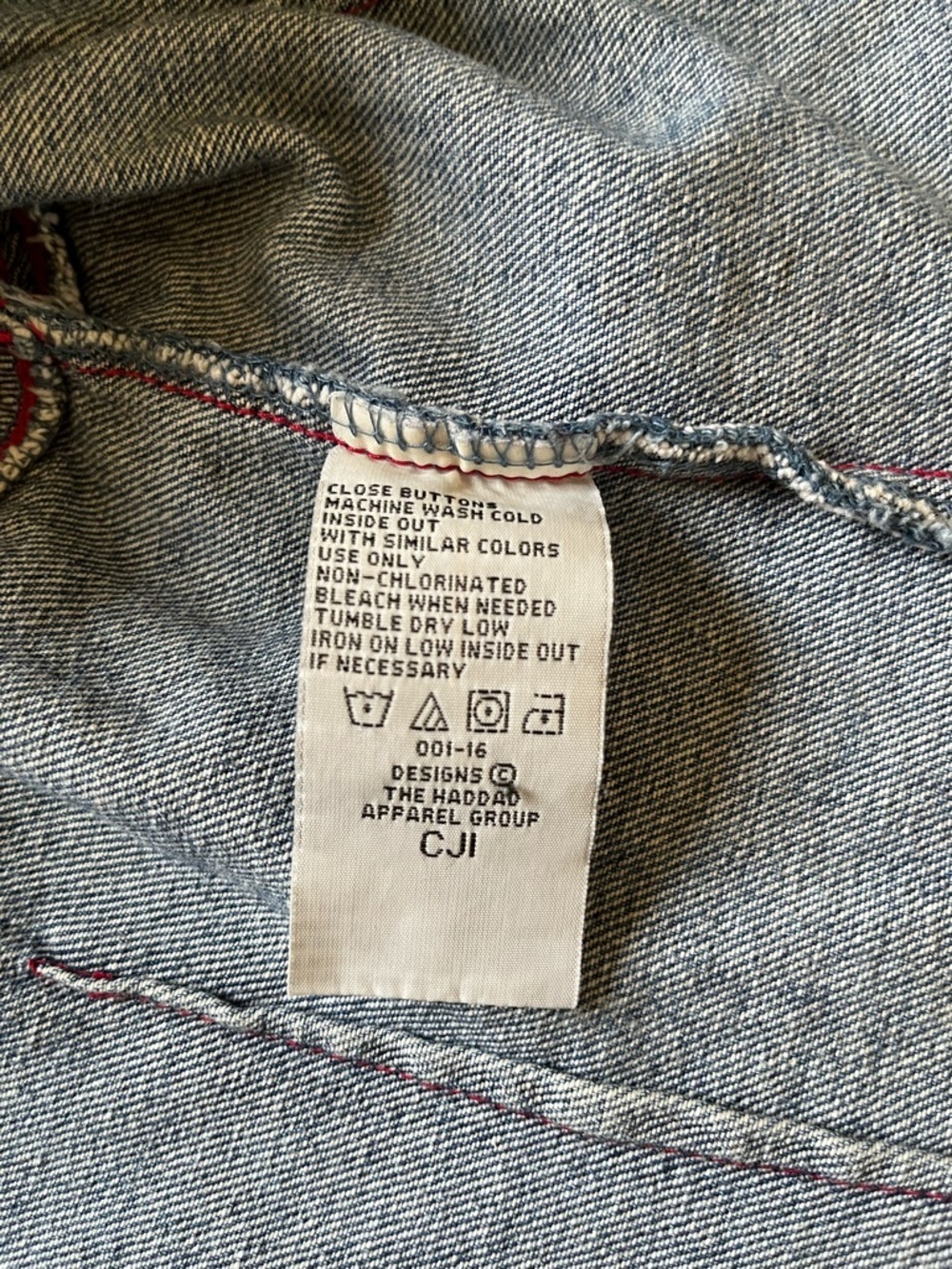 Levi's Kids Denim Jean Jacket with Pink & Red Floral Embroidery - Picture 7 of 8